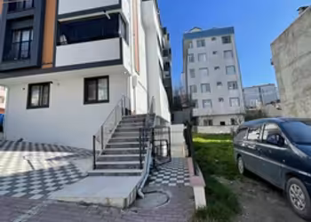 KOCAMAN MUTFAKLI GENİŞ 3+1 İSKANLI DAİRE