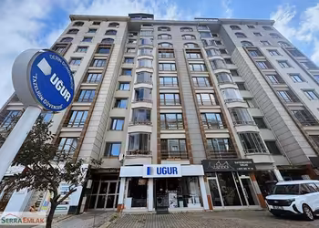 BEYLİKDÜZÜ ADNAN KAHVECİ'DE 3+1 GENİŞ SATILIK DAİRE