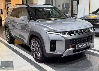 YENİ MAKYAJLI KGM 2025 TORRES 1.5 GDI 4X4 K KARTINA 12 TAKSİT