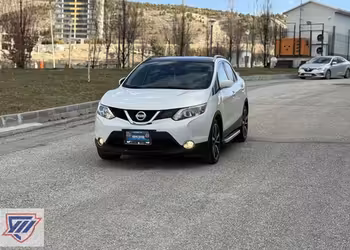 QASHGAİ BLACK EDİTİON 1.6 DİZEL X-tronic OTOMATİK