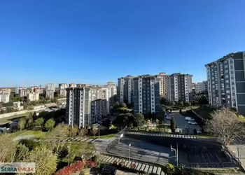 Başakşehir Kalamış Sitesi'nde Tadilatlı 3+1 Kiralık Daire