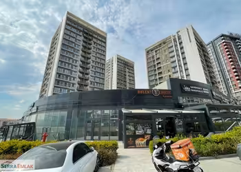 KAYAŞEHİR BULVARI - METRO ÇIKIŞI DEVREN KİRALIK 185m2 DÜKKAN