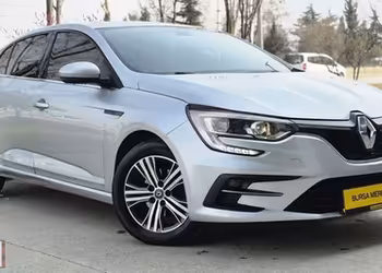 BURSA MERKEZ OTOMOTIV 2023 MEGANE DİZEL OTOMATİK TOUCH 77BİNDE