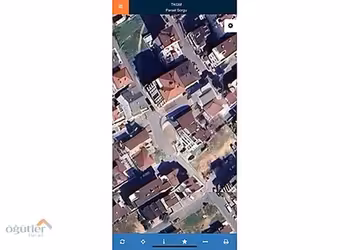 OKUL KAPISINDA KOCAMAN DÜKKAN !!!