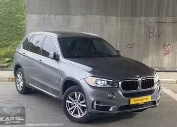 KARTAL MOTORS'TAN BMW X5 XDRİVE / DEĞİŞENSİZ / HASAR KAYITSIZ