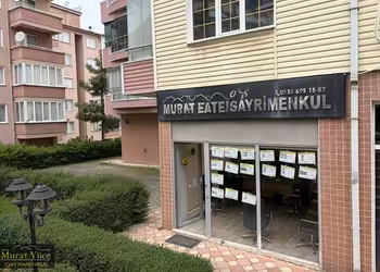 CUMHURİYET MAHA .GAZİ CAD.50 METRE SATILIK DÜKKAN MAĞAZA