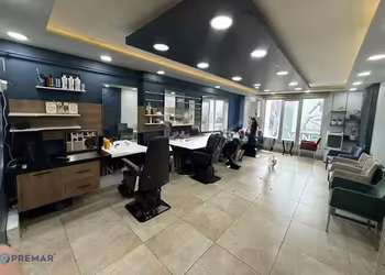 Maraş Caddesi'nde Satılık 45 m² Yol Cepheli Ofis Fırsatı