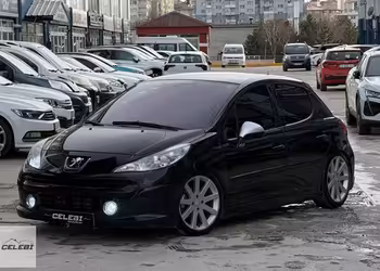ÇELEBİDEN PEUGEOT 207 1.4HDI HATASIZ BAKIMLI LED FAR STOP DOLU
