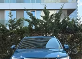 AKÇILGIN 2022 VOLVO XC40 BOYASIZ 53.000 KM