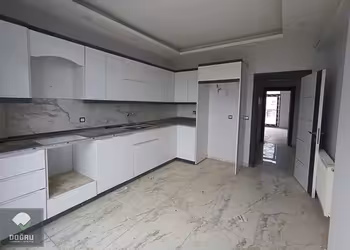 DOĞRU GAYRİMENKULDEN SİTE İÇİNDE LÜKS KİRALIK 2+1 DAİRE