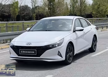 2021 HUNDAİ ELANTRA MUANE YENİ HATASIZ-BOYASIZ 125 KM DE