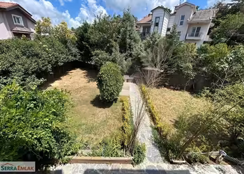 ARNAVUTKÖY FENERTEPE'DE SİTE İÇİ GENİŞ BAHÇELİ VİLLA CİTİZENSHİP