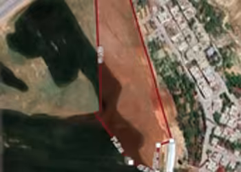 DOĞRU GAYRİMENKULDEN ÇEVRE YOLUNDA SATILIK 820 M2 ARSA