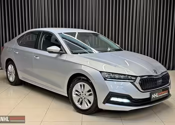 NHLMOTORS SKODA CTAVİA 1.0 e-Tec HYBRİD ELİTE NAVİGASYON 92.KM