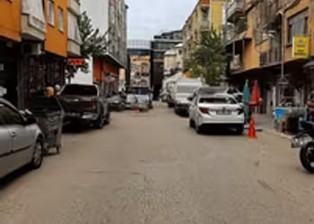 ACİL EMEK MERKEZDE SATILIK KİRACILI DÜKKAN