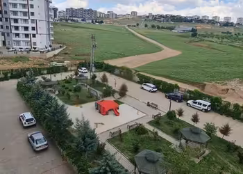 SANAYİİ KAVŞAĞI SİTE İÇİ SATILIK EKSTRALI 3+1 ARA KAT DAİRE