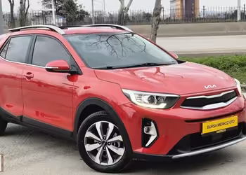 BURSA MERKEZ OTOMOTİV 2024 KİA STONİC ELEGANCE PLUS 18BİN İLK EL
