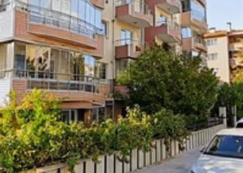 CUMHURİYET GAZİ CADDESİ YAKINI EN ÜST KAT SATILIK DAİRE