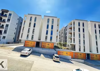 KUTLU'DAN GÖRÜKLE AVLU 2 SİT. ARA KAT SATILIK DAİRE