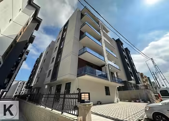 KUTLU GAYRİMENKUL'DEN YATIRIMLIK GENİŞ M2 SATILIK 2+1 DAİRE