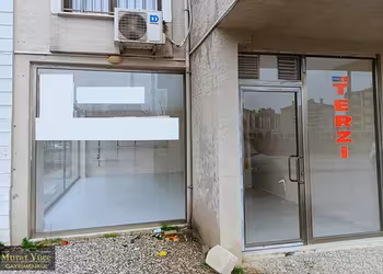 AKÇALAR MERKEZ DE 50 M2 KİRALIK DÜKKAN