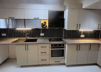 İNÖNÜ CADDESI ÜZERI 3 + 1 ÇIFT CEPHE FERAH ASANSÖRLÜ OTOPARKLI