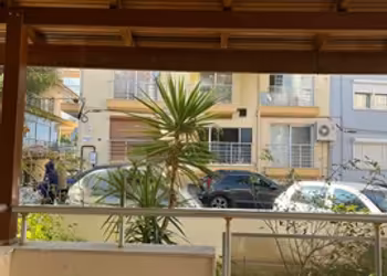 ESKI ÇANDARLI YOLU ÜZERINDE DÜZ AYAK 3 + 1 BAHÇELİ SATILIK