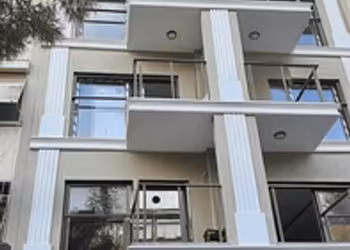 GİRNE CADDESI ÜZERINDE MAR TESLIM SIFIR ARA KAT 2 + 1 FIRSAT