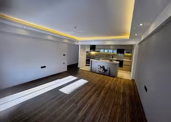 BALÇOVA SAKARYA CADDESI ÜZERINDE 3 + 1 OTOPARKLI ASANSÖRLÜ LÜKS