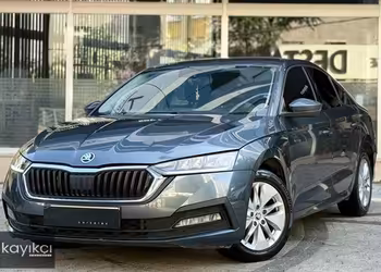 %0.68 KREDİ SKODA OCTAVİA 1.5 TSI E-TEC ELİTE DSG HYBRİD 150 HP