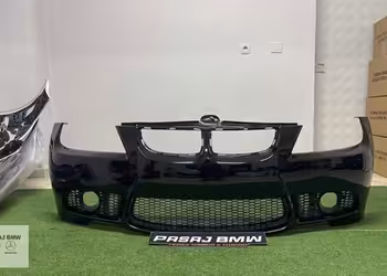 BMW E90 M3 ÖN TAMPON SİYAH RENK ( BOYALI BOYASIZ MEVCUT )