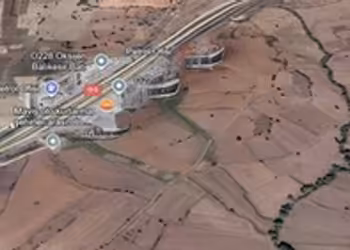 BALIKESİR-KARESİ- BAKACAK-TESİSLERE BİTİŞİK SATILIK TARLA