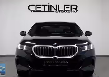 ÇETİNLER2025 BMW 5.20i M SPORT-HARMAN KARDON İÇİ KIRMZI BOYASIZ
