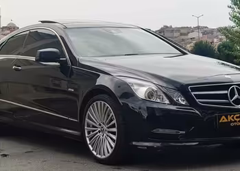 AKÇILGIN'DAN E 250 CDI AMG CAM TAVAN K.ISITMA K.KARTA TAKSİT