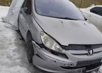 PEUGOUT 307 çıtır hasarlı Toplamalık!