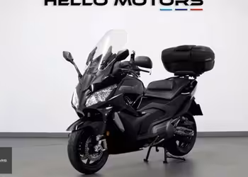 KYMCO AK 550 12BİN KM DE EXTRA ÇANTALI SİS FARLI SERVİS BAKIMLI